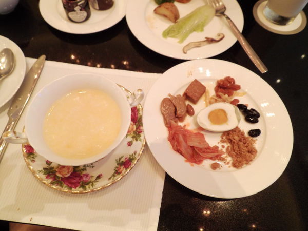 【台北 大安站】台北怡亨酒店半自助式早餐 @貝大小姐與瑞餚姐の囂脂私蜜話