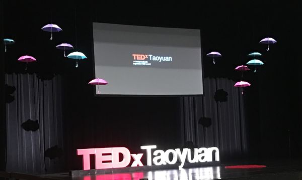 【講座】TEDxTaoyuan《CreAction》年會 @貝大小姐與瑞餚姐の囂脂私蜜話