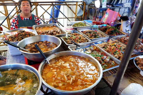 【泰國 曼谷】泰國傳統市場Shopping去 @貝大小姐與瑞餚姐の囂脂私蜜話