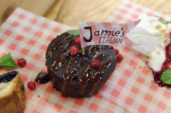 【台北 信義商圈美食】Jamie&#8217;s Italian Taiwan @貝大小姐與瑞餚姐の囂脂私蜜話